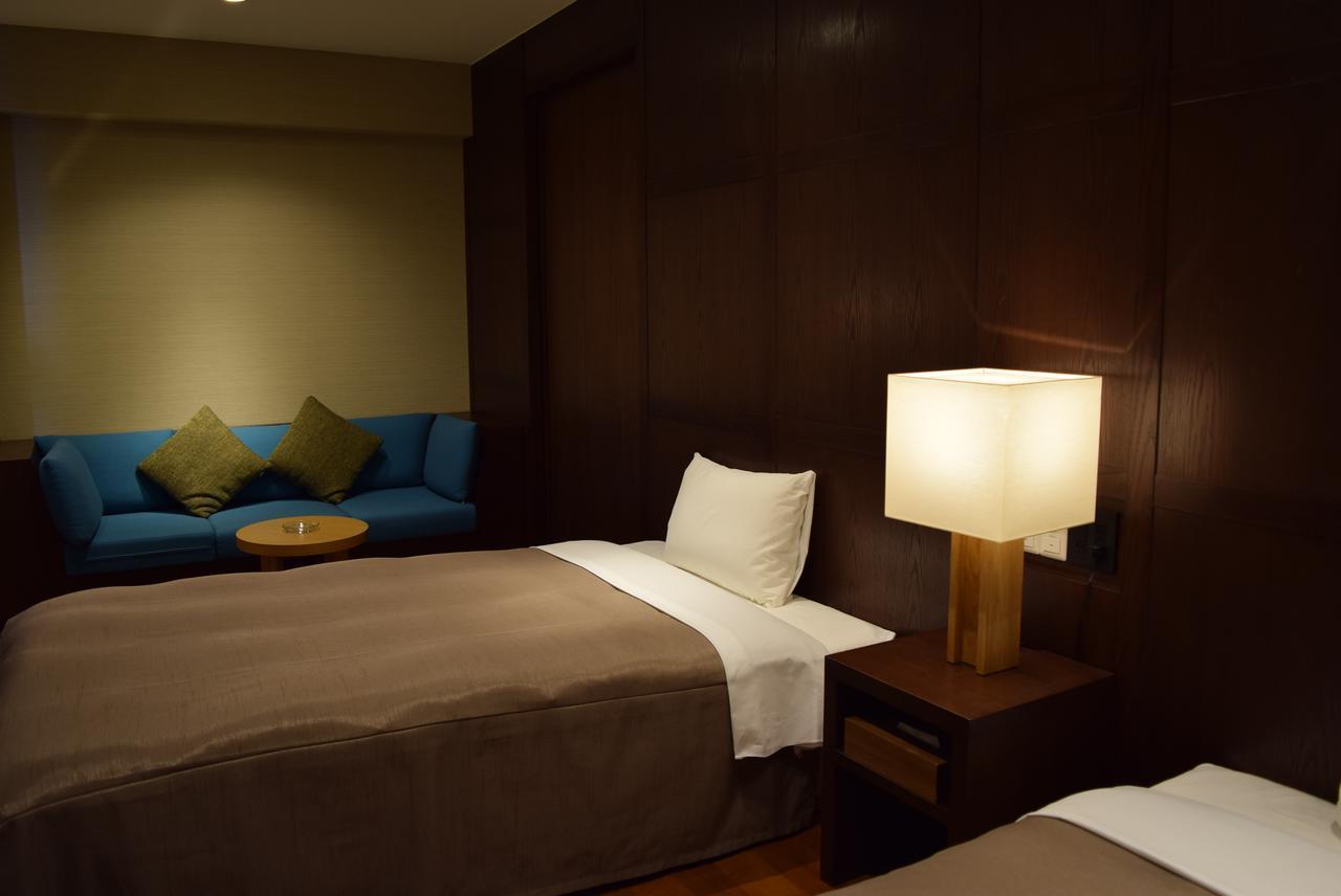 Fukuyama Plaza Hotel Εξωτερικό φωτογραφία